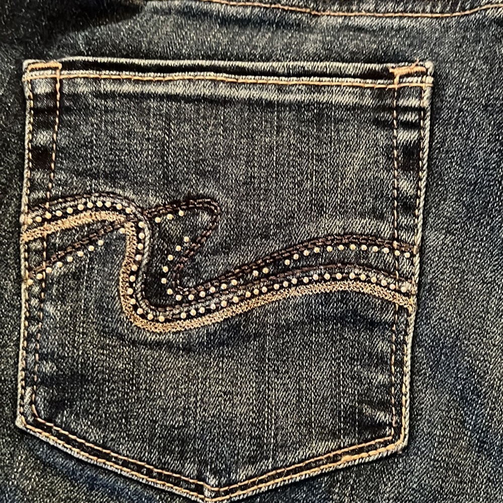 WHBM embellished crop jeans - Picture 4 of 4